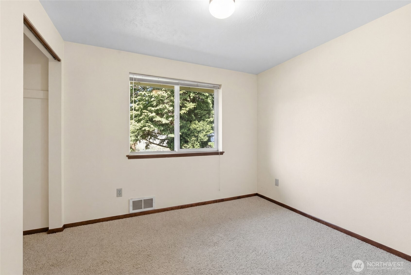 90 Kem Street Port Hadlock, WA 98339 - Photo 22 of 39