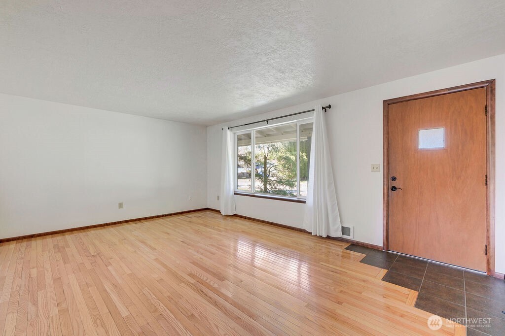 90 Kem Street Port Hadlock, WA 98339 - Photo 3 of 39