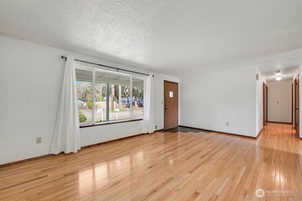 90 Kem Street Port Hadlock, WA 98339 - Photo 4 of 39