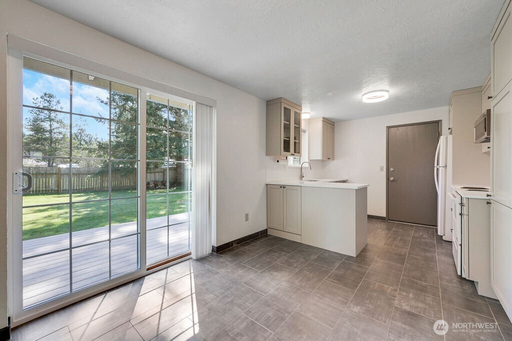 90 Kem Street Port Hadlock, WA 98339 - Photo 5 of 39