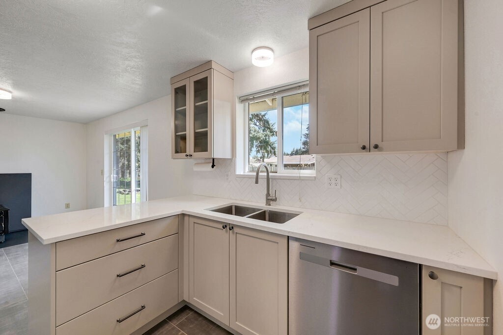 90 Kem Street Port Hadlock, WA 98339 - Photo 9 of 39