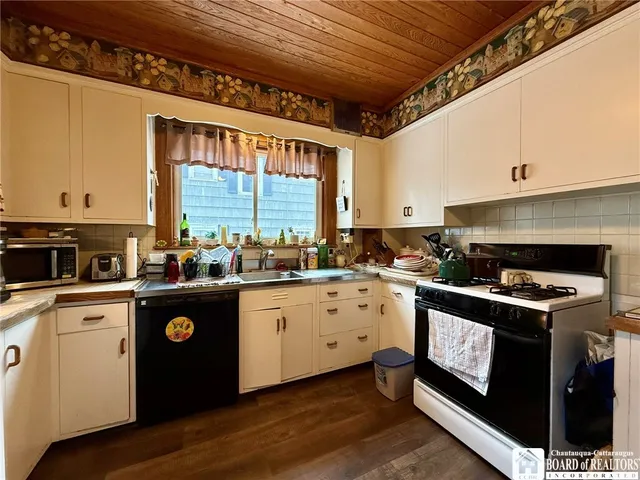 $139,900 | 37 Lawrence Avenue, Bradford, PA 16701