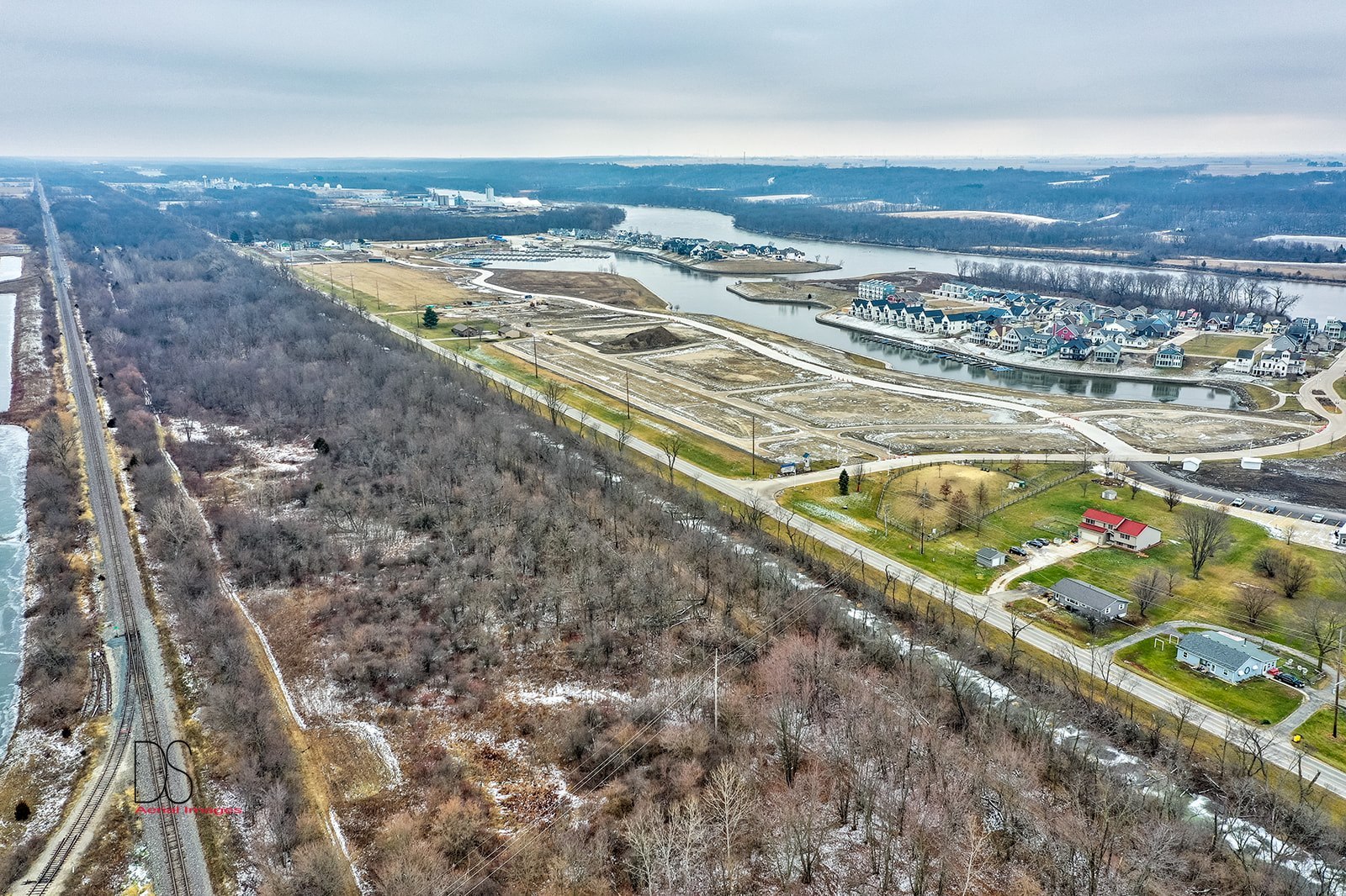 0 2753rd Road Ottawa, IL 61350 - Photo 17 of 19 an aerial view of residential houses with outdoor space