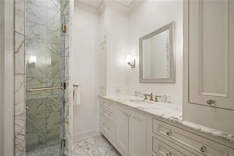$695,000 | 400 West 49th Terrace, Unit 2032, Kansas City, MO 64112