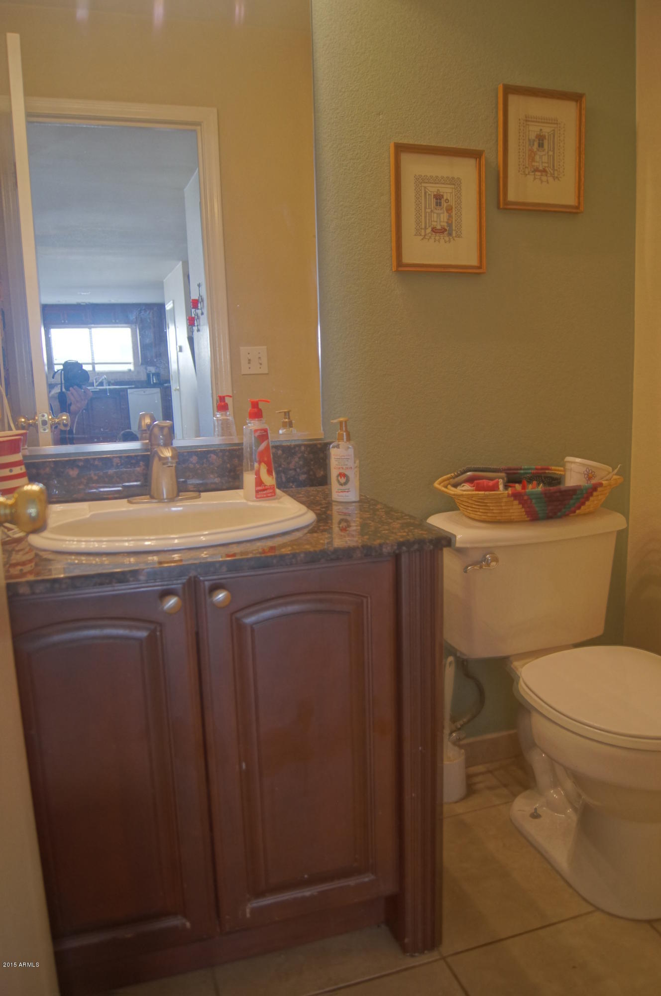 8041 West Hatcher Road Peoria, AZ 85345 - Photo 6 of 24 DSC00372