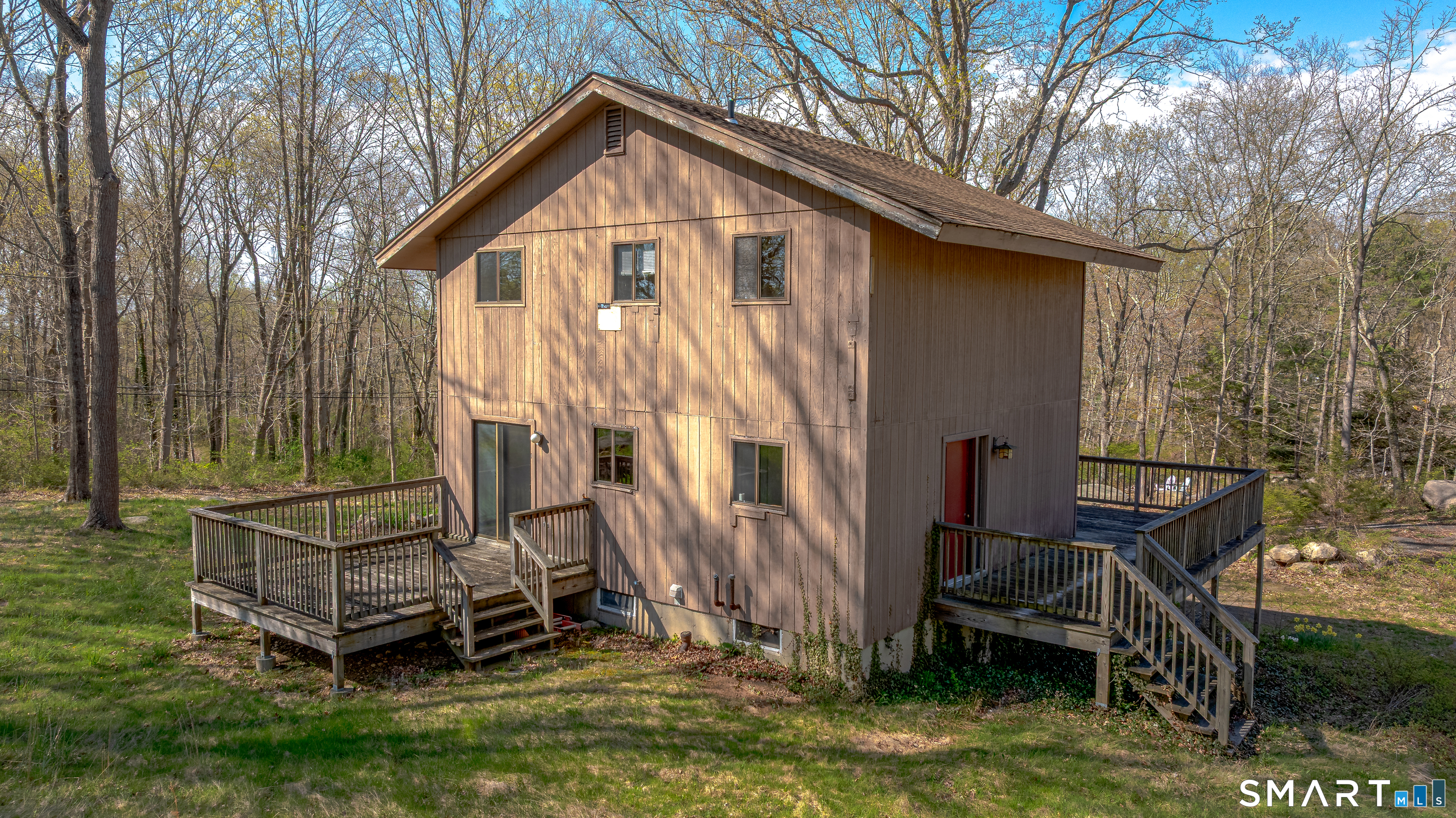 737 Leetes Island Road Guilford, CT 06437 - Photo 2 of 40