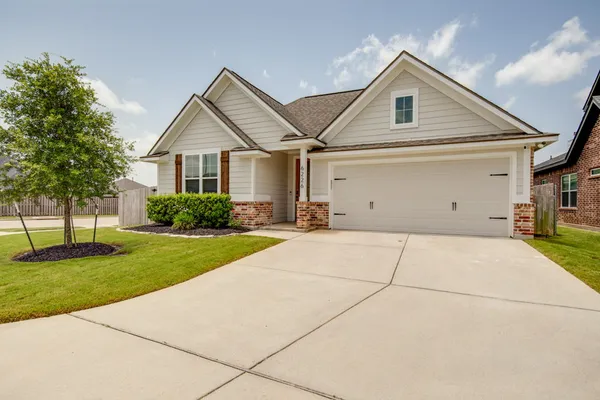 $359,900 | 6226 Pocono Drive, College Station, TX 77845