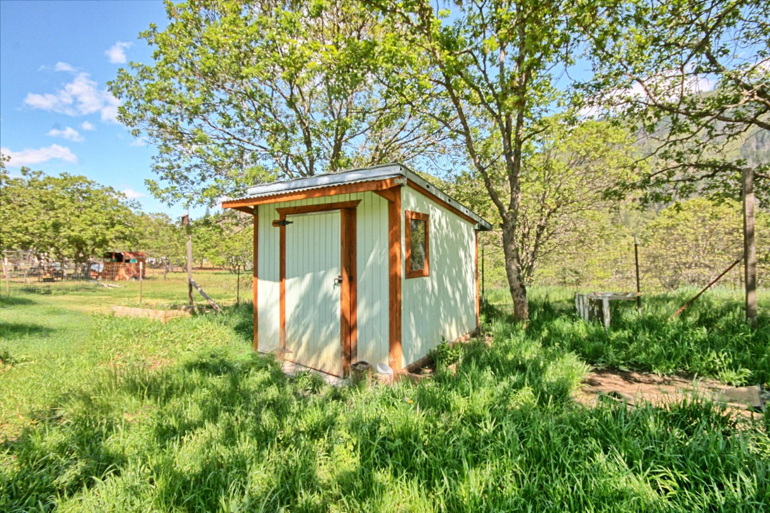 8150 Upper Applegate Road Jacksonville, OR 97530 - Photo 70 of 122