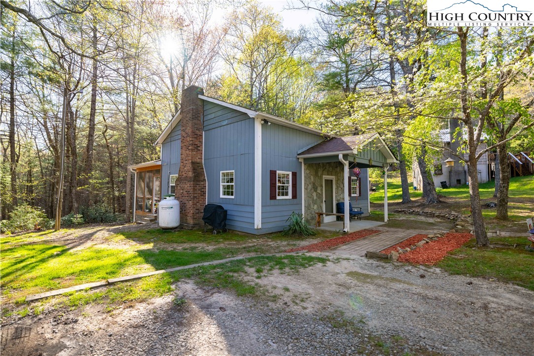 282 Griffith Road Glade Valley, NC 28627 - Photo 3 of 41 Gallery Image 3