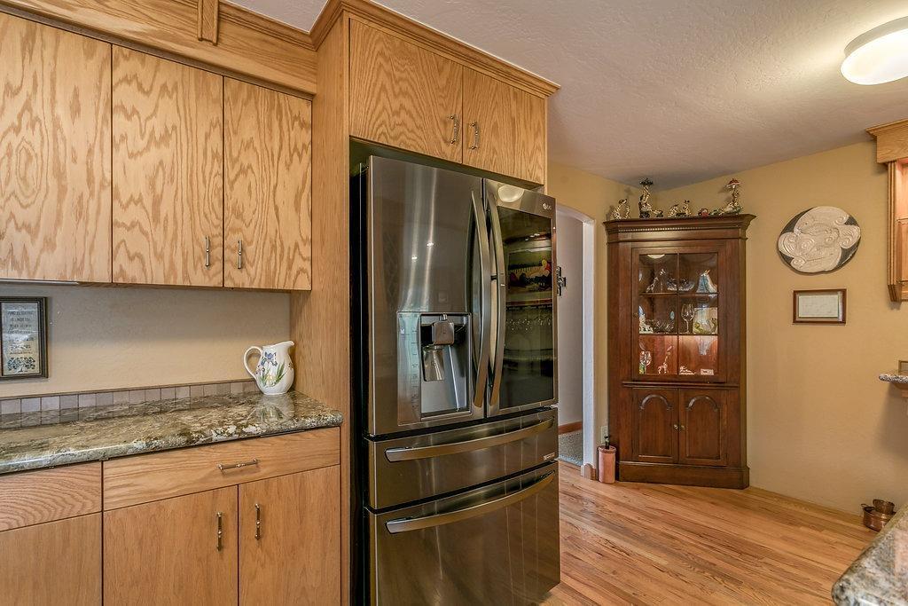5215 Dark Hollow Road Medford, OR 97501 - Photo 15 of 35 Additional Photo