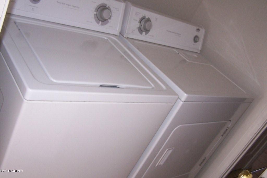2620 West Bloch Road Phoenix, AZ 85041 - Photo 14 of 19 Washer & Dryer