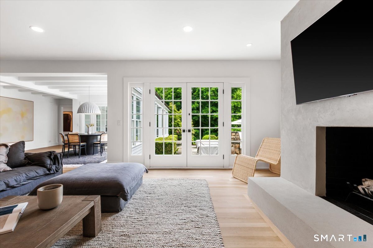 256 Country Club Road New Canaan, CT 06840 - Photo 18 of 40