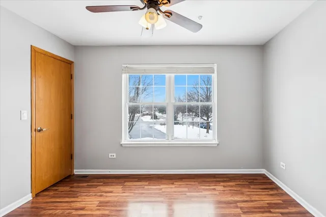 $325,000 | 1964 Pembrooke Court, Romeoville, IL 60446