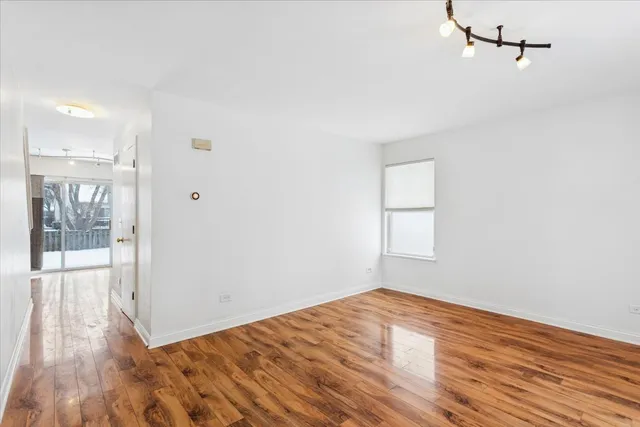 $325,000 | 1964 Pembrooke Court, Romeoville, IL 60446