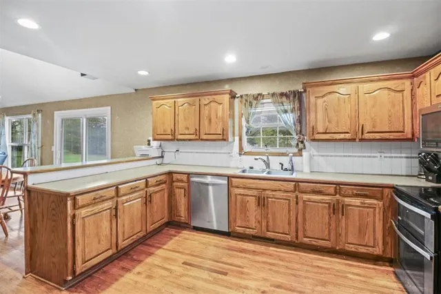 $549,000 | 20509 South Bogar Circle, Belton, MO 64012