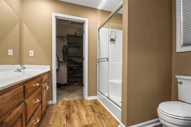 $549,000 | 20509 South Bogar Circle, Belton, MO 64012