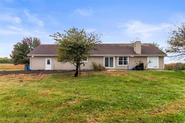 $549,000 | 20509 South Bogar Circle, Belton, MO 64012