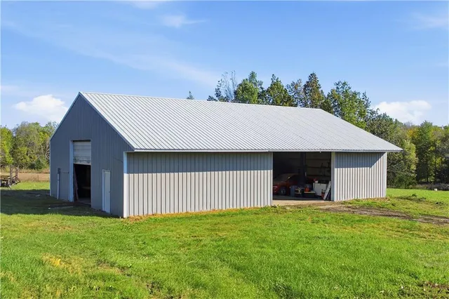 $549,000 | 20509 South Bogar Circle, Belton, MO 64012