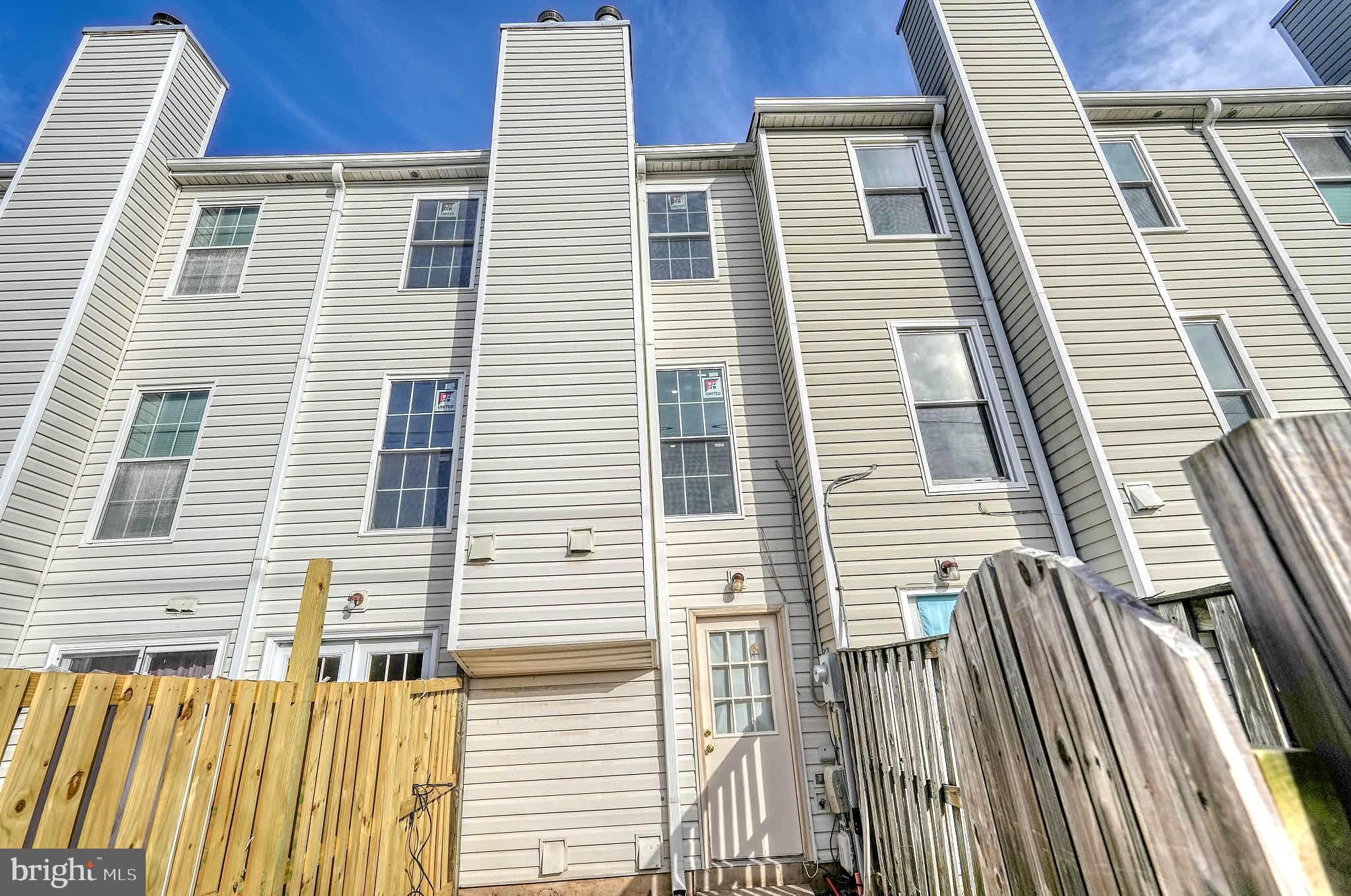 7938 Brighton Way Manassas, VA 20109 - Photo 25 of 26 a view of a house with a door