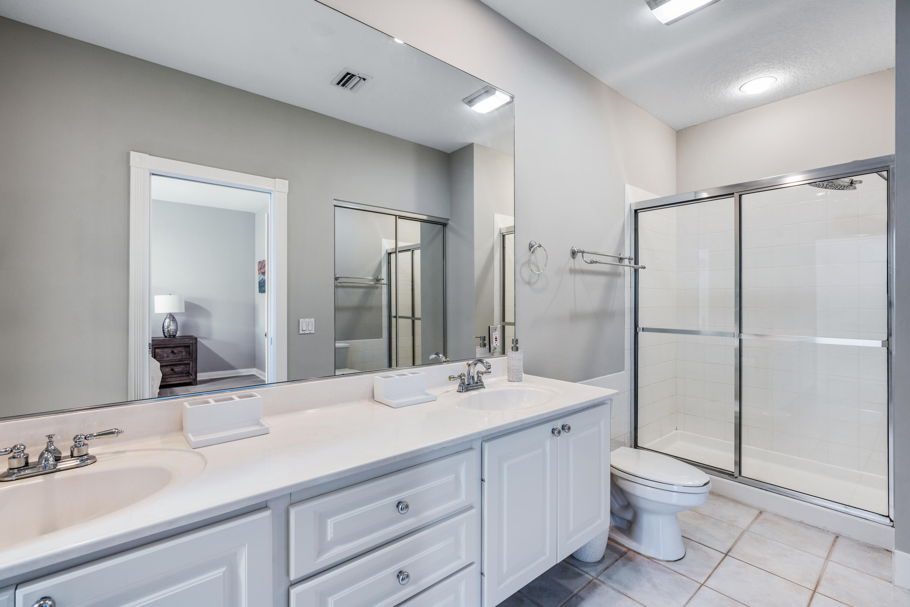 17 Oakleaf Court Tequesta, FL 33469 - Photo 11 of 34 17 Oakleaf Ct-9