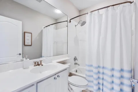 $4,000 | 17 Oakleaf Court, Tequesta, FL 33469