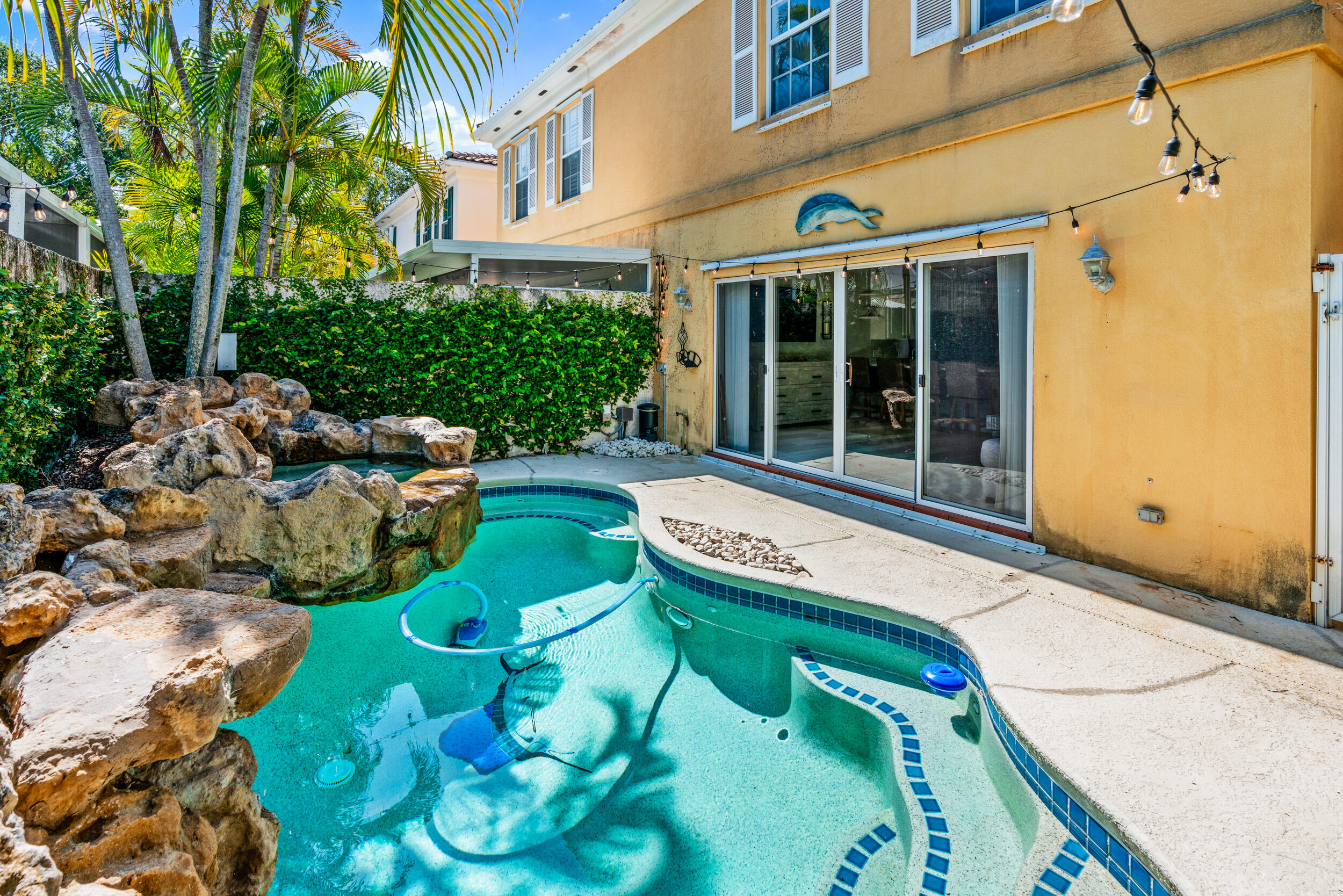 17 Oakleaf Court Tequesta, FL 33469 - Photo 18 of 34 17 Oakleaf Ct-17