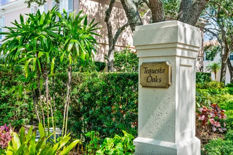 $4,000 | 17 Oakleaf Court, Tequesta, FL 33469