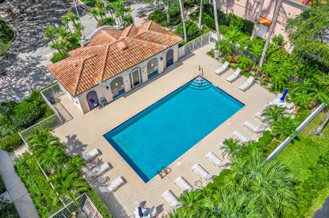 $4,000 | 17 Oakleaf Court, Tequesta, FL 33469