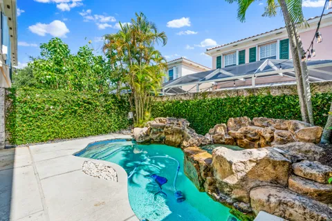 $4,000 | 17 Oakleaf Court, Tequesta, FL 33469