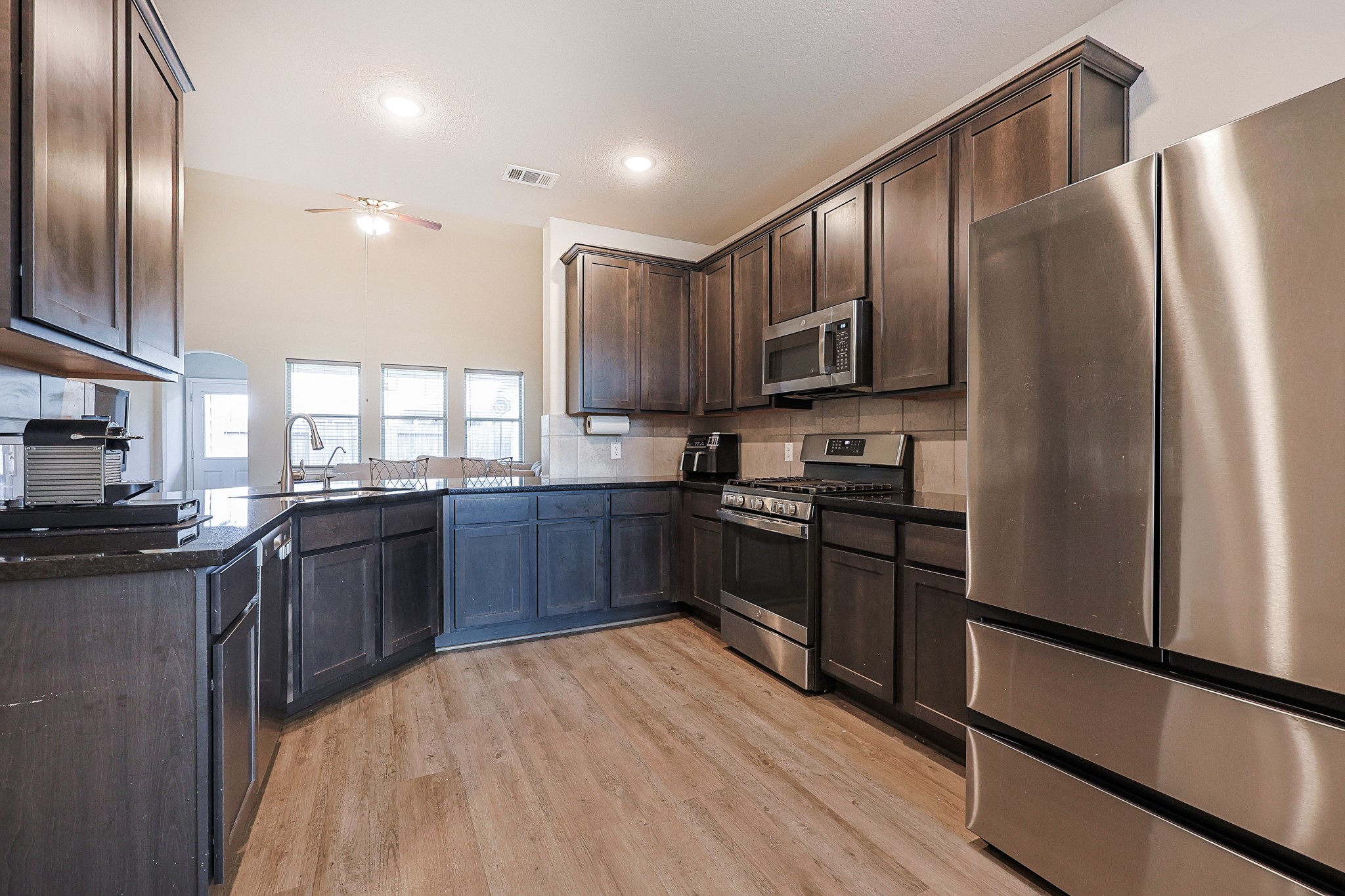 10423 Rochester Hls Lane Tomball, TX 77375 - Photo 11 of 36 Discover this lovely kitchen.