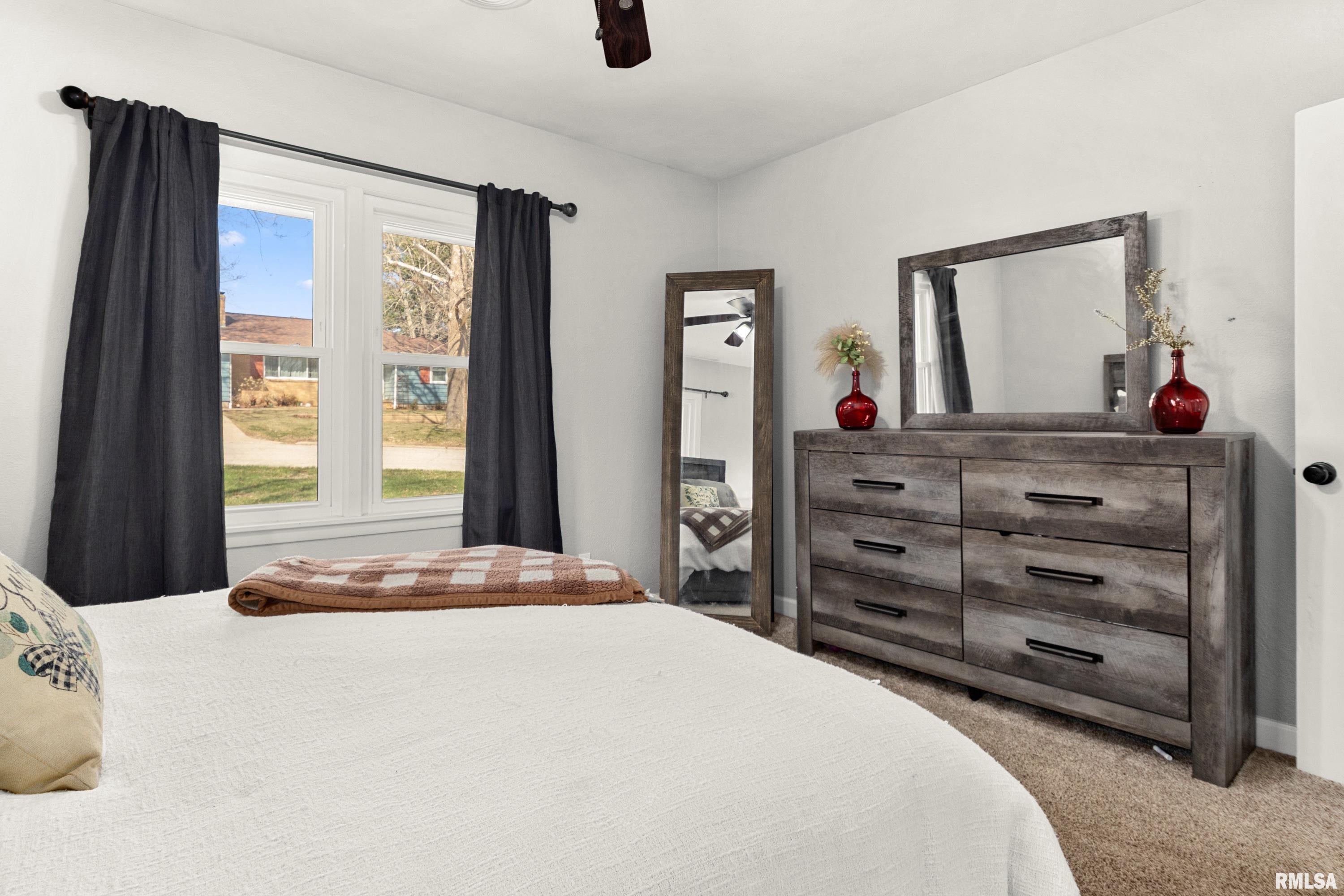 330 North Sycamore Terrace Canton, IL 61520 - Photo 20 of 23