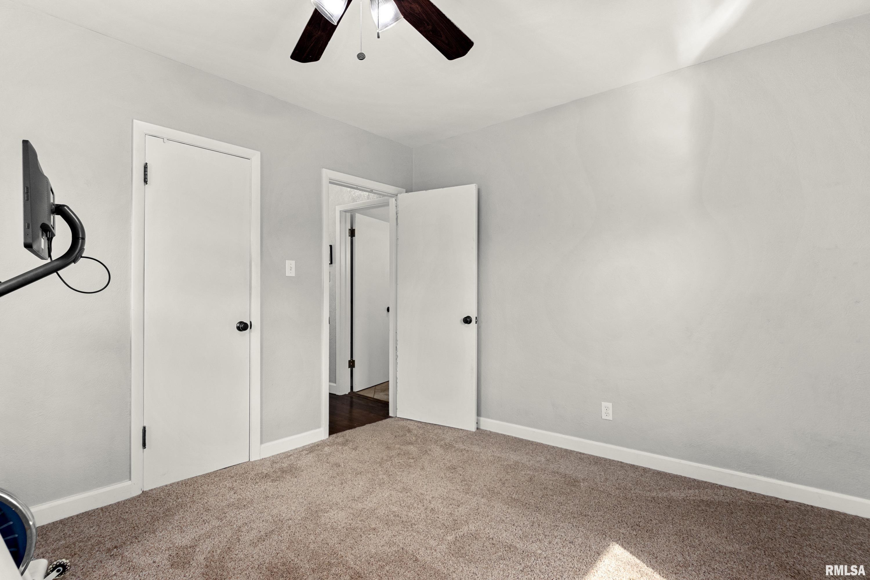 330 North Sycamore Terrace Canton, IL 61520 - Photo 21 of 23