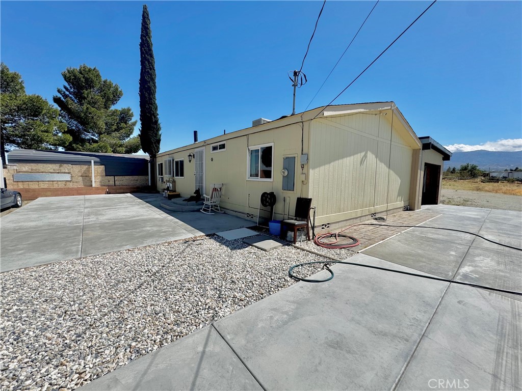 2775 Duncan Road Phelan, CA 92371 - Photo 1 of 29
