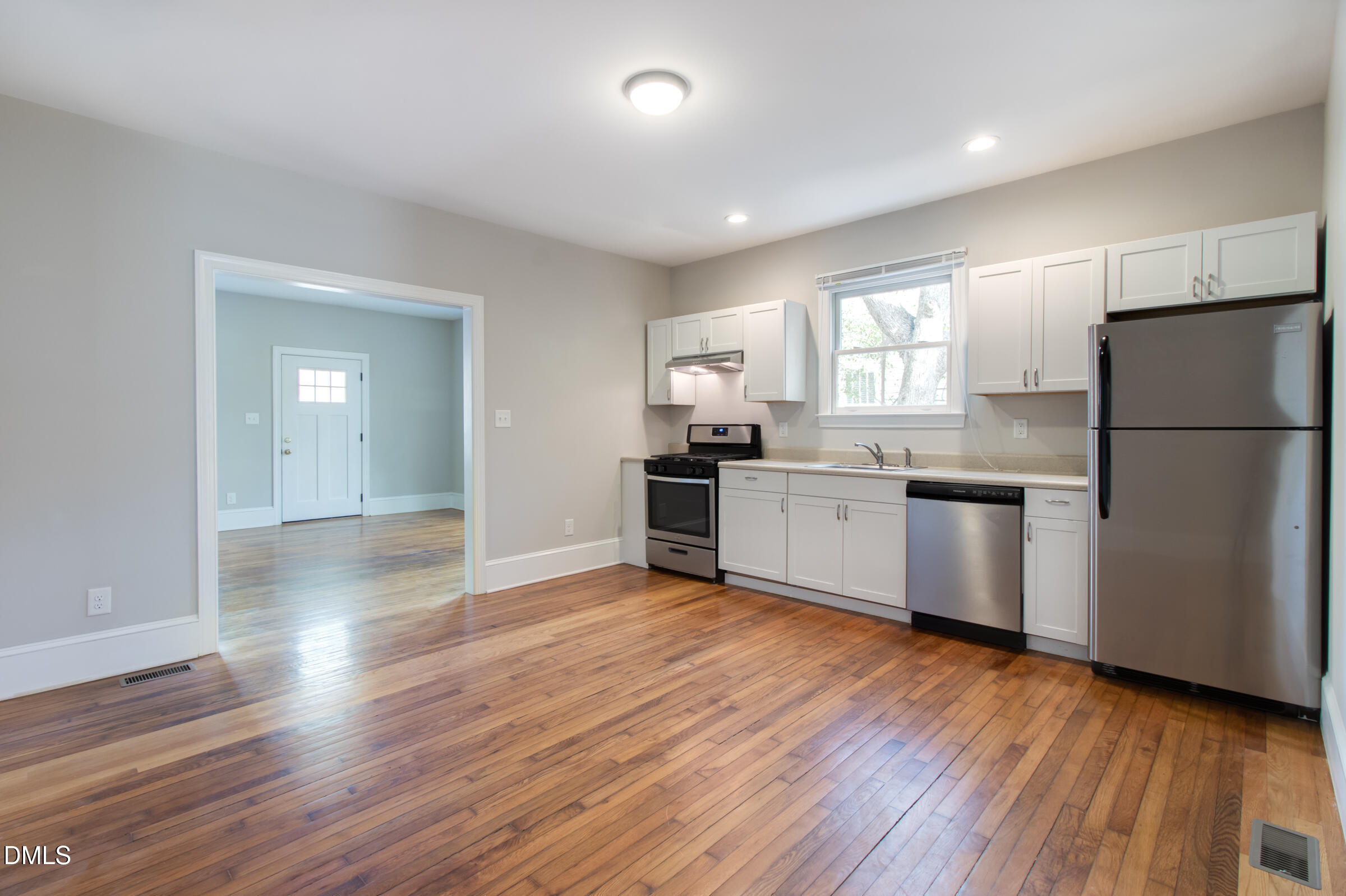 915 B Exum Street Durham, NC 27701 - Photo 6 of 15 915-Exum-UnitA-1006