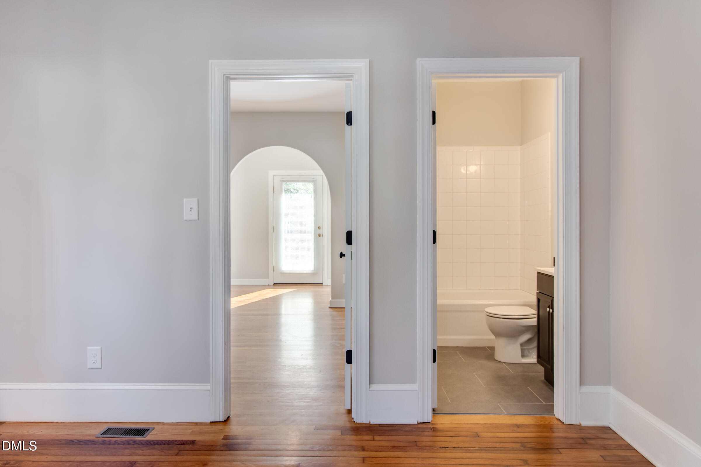 915 B Exum Street Durham, NC 27701 - Photo 7 of 15 915-Exum-UnitA-1008