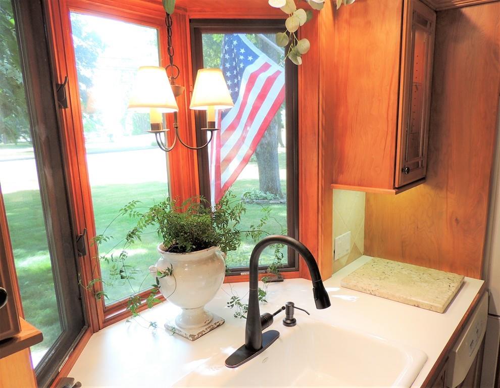 392 Porter Road East Longmeadow, MA 01028 - Photo 13 of 39 Gallery Image 13