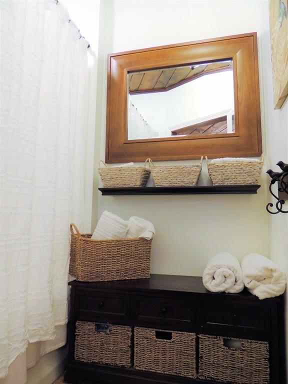 392 Porter Road East Longmeadow, MA 01028 - Photo 32 of 39 Gallery Image 32