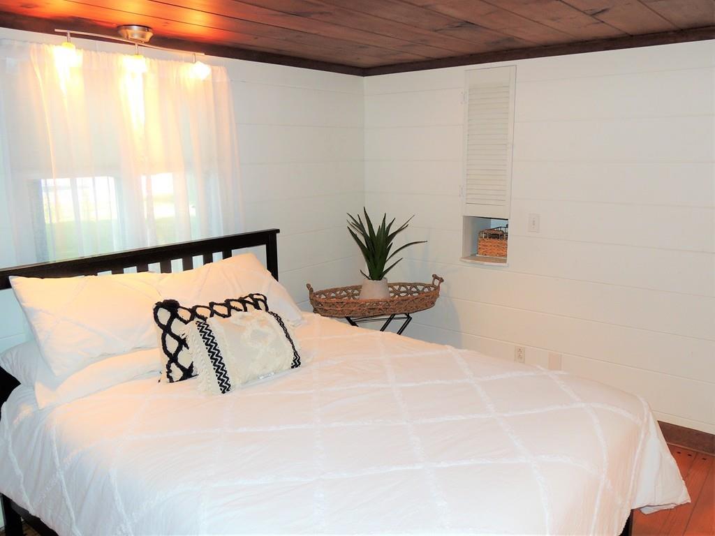 392 Porter Road East Longmeadow, MA 01028 - Photo 36 of 39 Gallery Image 36