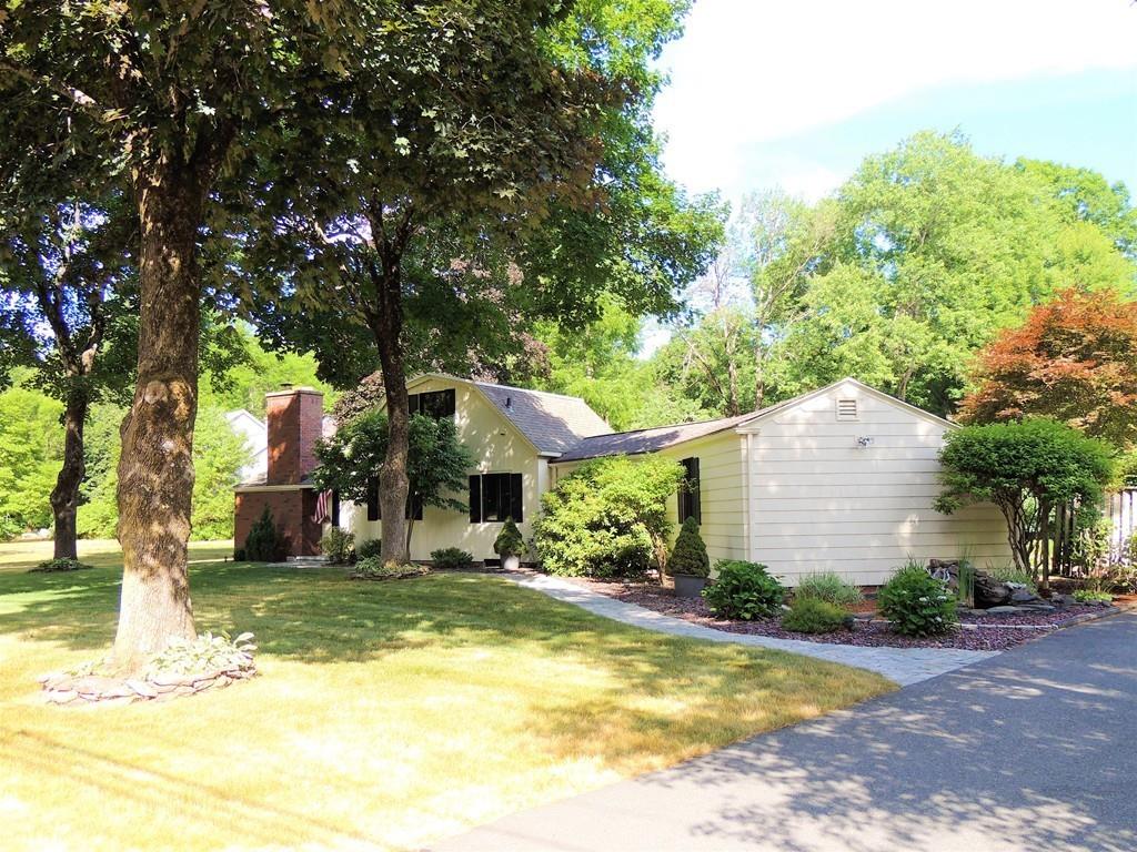 392 Porter Road East Longmeadow, MA 01028 - Photo 5 of 39 Gallery Image 5