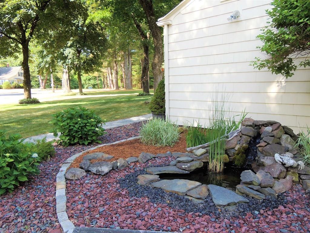 392 Porter Road East Longmeadow, MA 01028 - Photo 6 of 39 Gallery Image 6