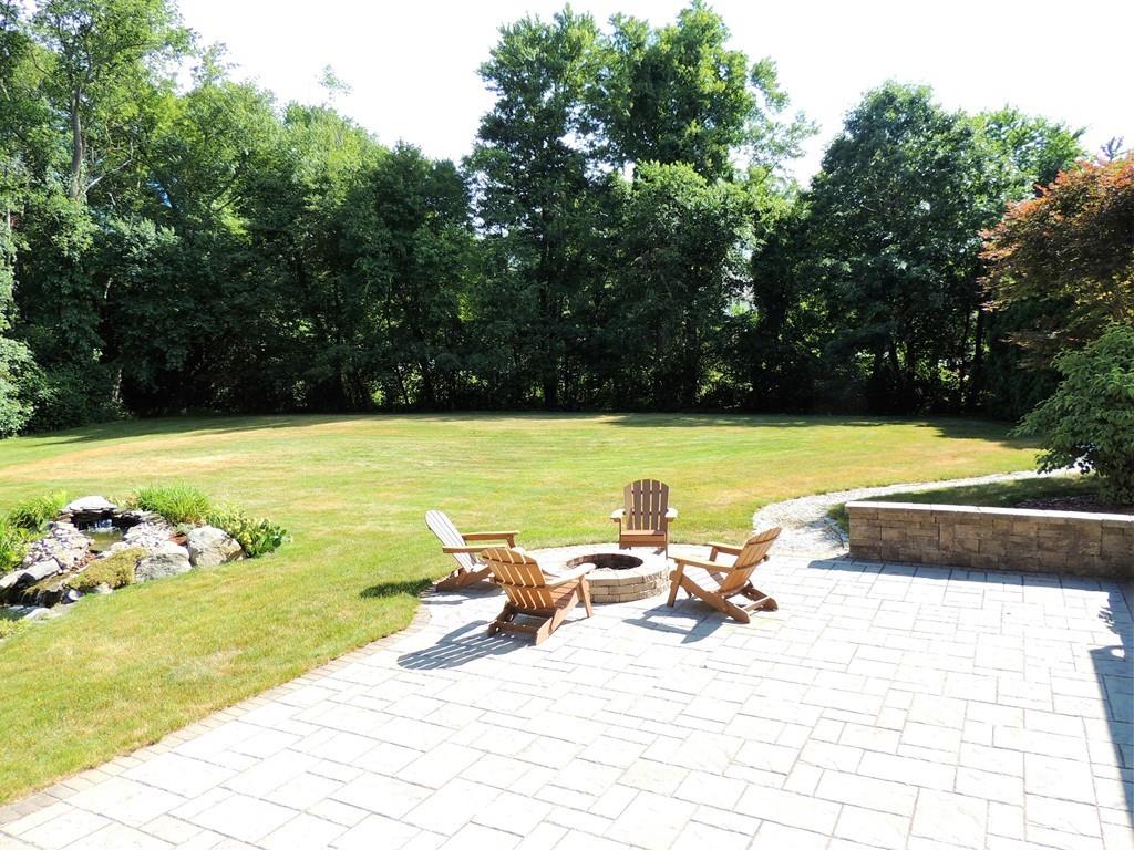 392 Porter Road East Longmeadow, MA 01028 - Photo 9 of 39 Gallery Image 9