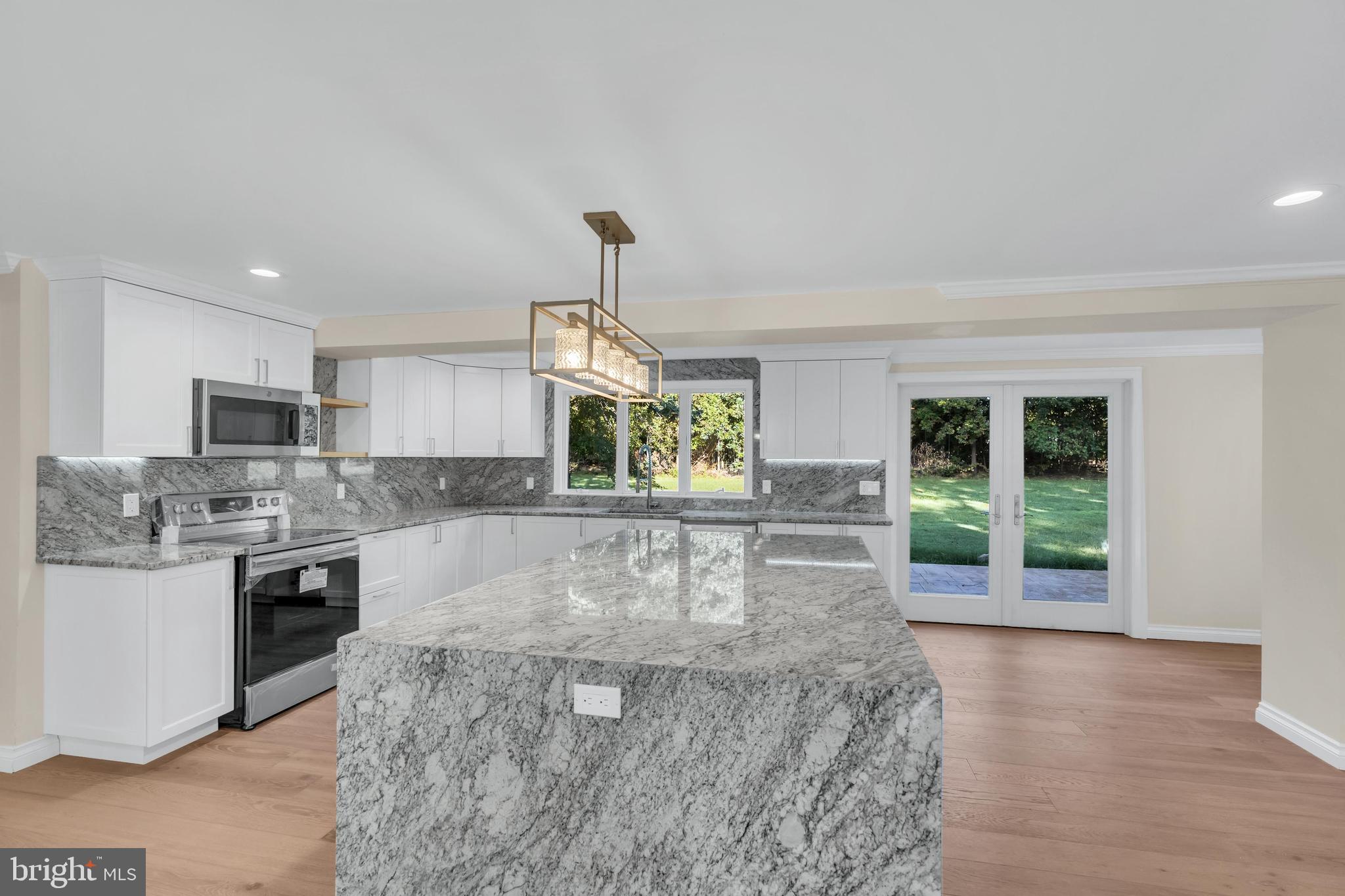 2296 Archdale Road Reston, VA 20191 - Photo 7 of 55 Totally New Gourmet Kitchen