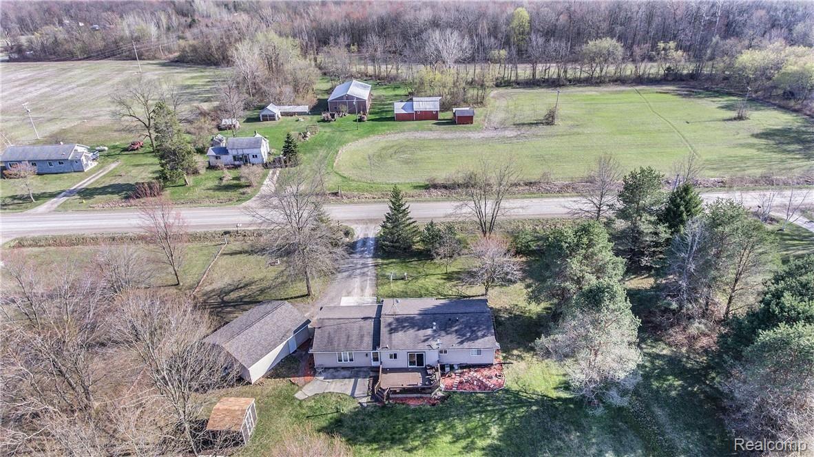 11082 West Frances Road Flushing, MI 48433 - Photo 31 of 35 Photo-Apr-26,-5-52-15-PM.jpg