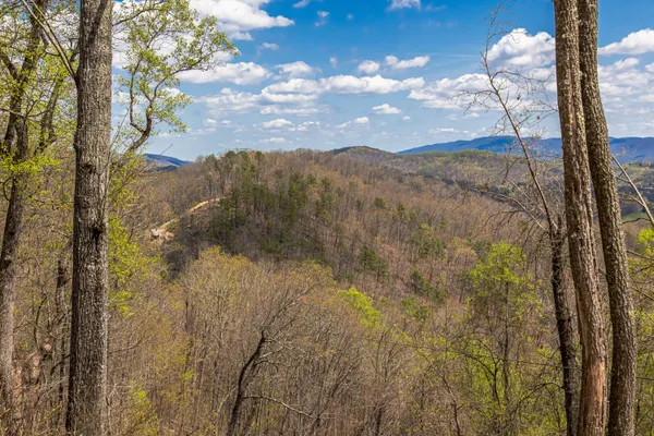 $195,000 | 760 Walkers Creek Road, Marion, VA 24354