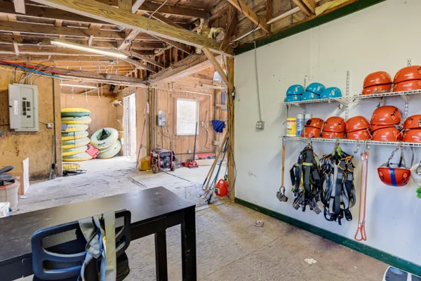 $195,000 | 760 Walkers Creek Road, Marion, VA 24354