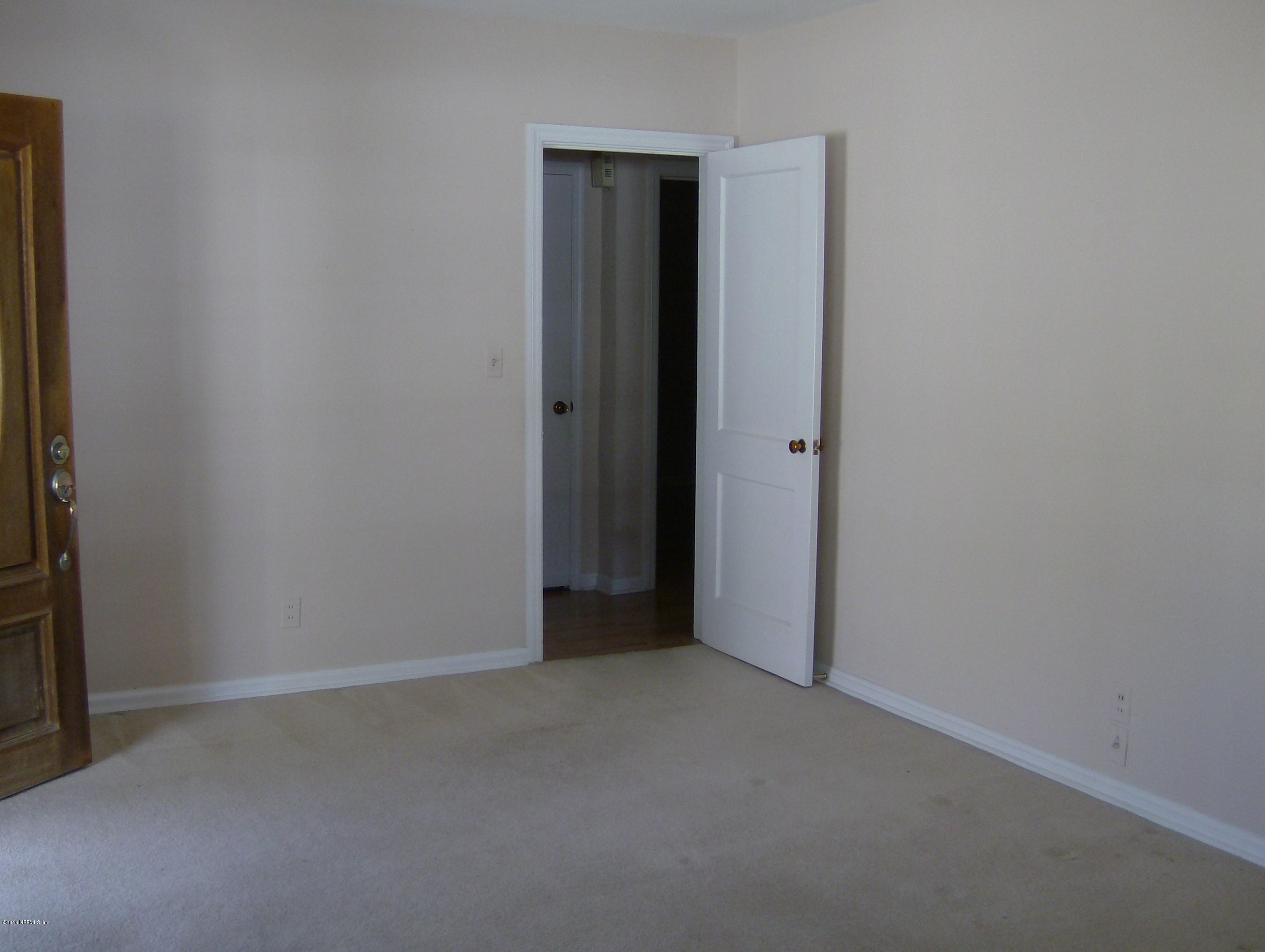 626 Bay Ridge Road Jacksonville, FL 32216 - Photo 8 of 42 REAL ESTATE 035