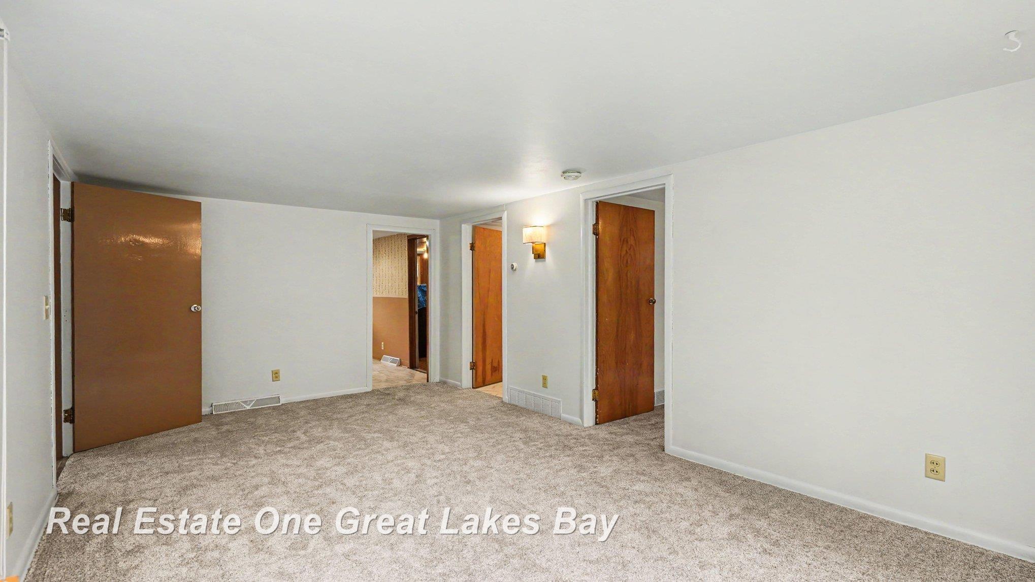 11075 Spencer Road St. Charles, MI 48655 - Photo 10 of 31