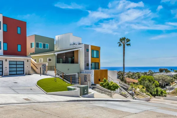 $4,190,000 | 1243-1245 Van Nuys Street, San Diego, CA 92109