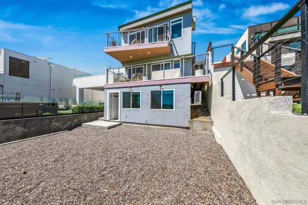 $4,190,000 | 1243-1245 Van Nuys Street, San Diego, CA 92109