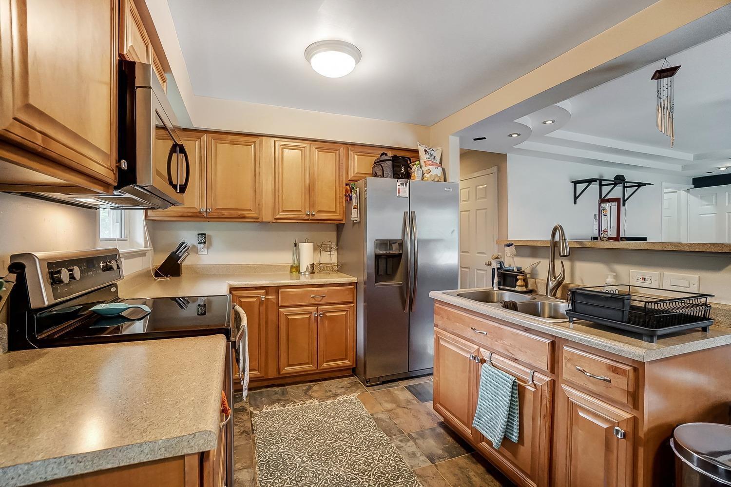 637 West Kemper Road Forest Park, OH 45246 - Photo 6 of 27